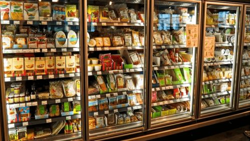 休閑食品行業(yè)邁向成熟期，未來發(fā)展?jié)摿薮? class=